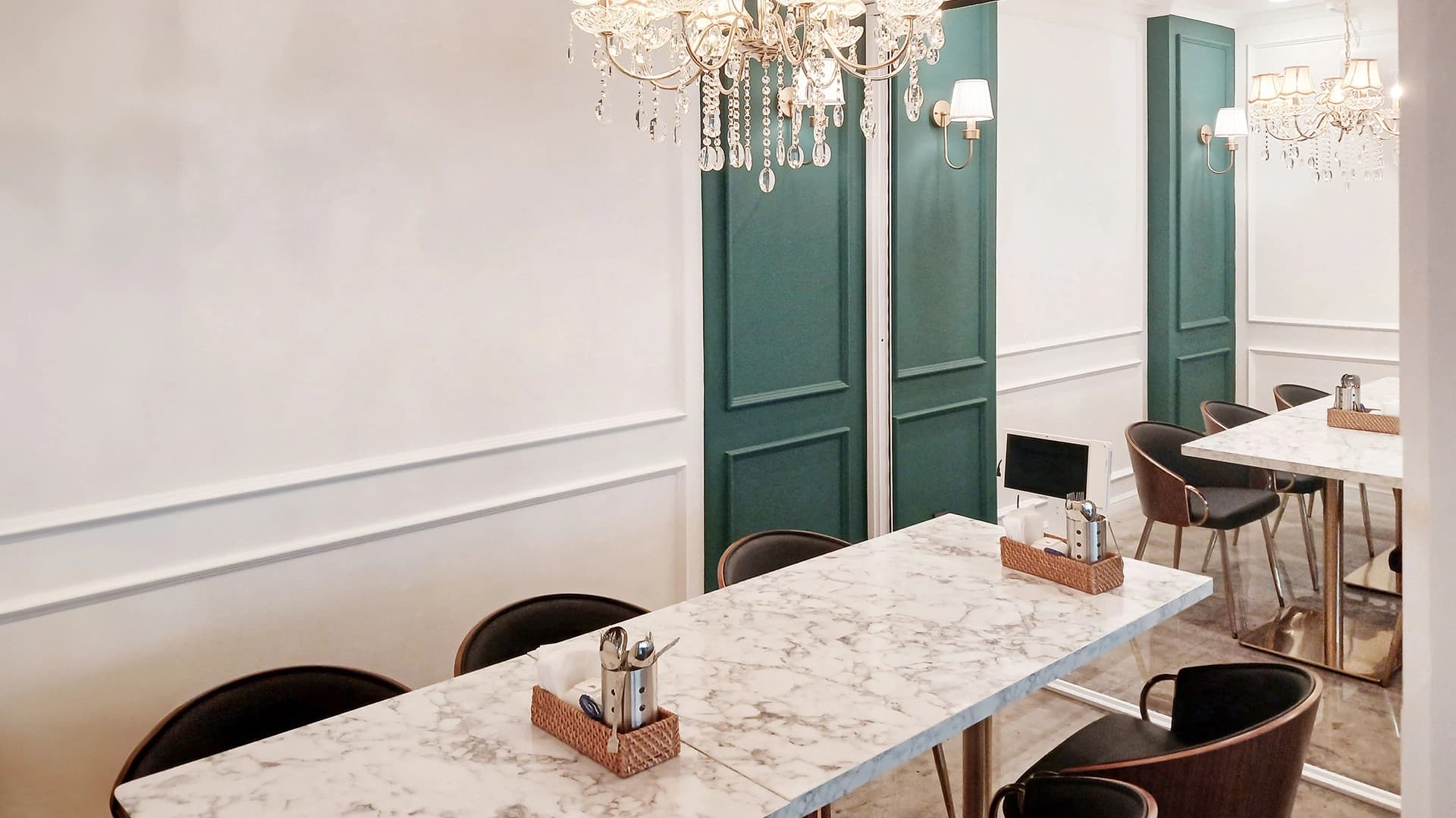 dining interior image 8
